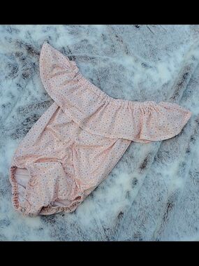NWOT Peach Floral Off-Shoulder Bodysuit